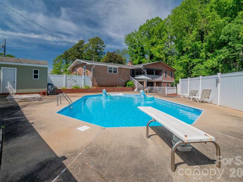 44446 Field Road, New London, NC 28127.  MLS# CAR4373359, YatesRealty ID 27140. 
