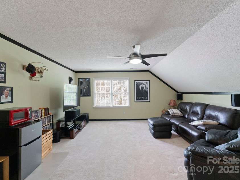 901 Brighton Drive, Kannapolis, NC 28081.  MLS# CAR4264454, YatesRealty ID 27140. 