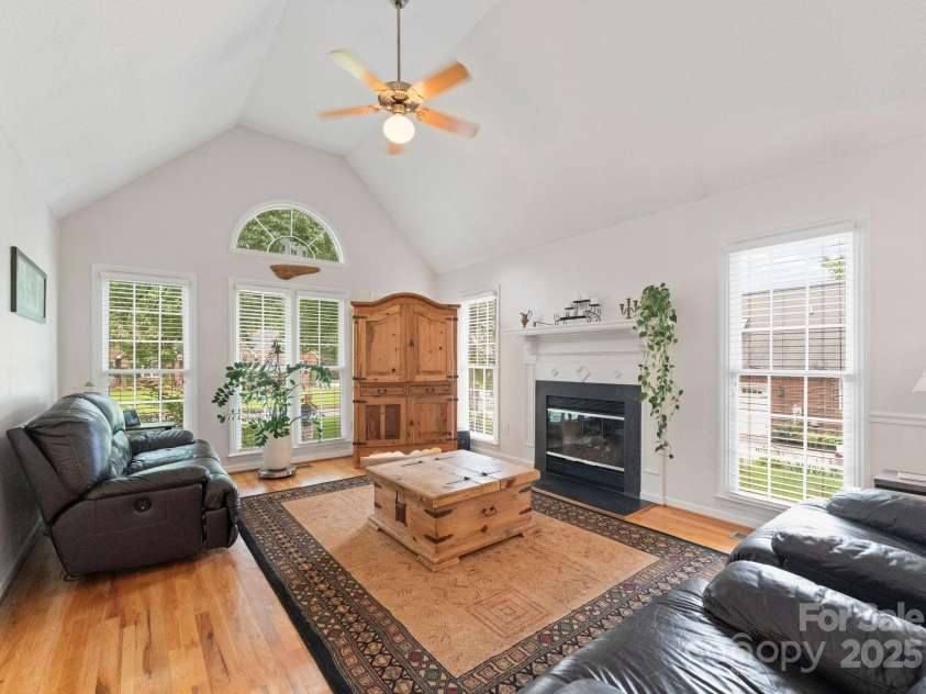 901 Brighton Drive, Kannapolis, NC 28081.  MLS# CAR4264454, YatesRealty ID 27140. 