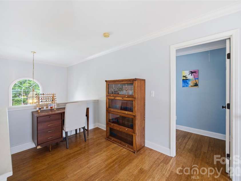 10010 Spring Park Drive, Charlotte, NC 28269.  MLS# CAR4386644, YatesRealty ID 27141. 
