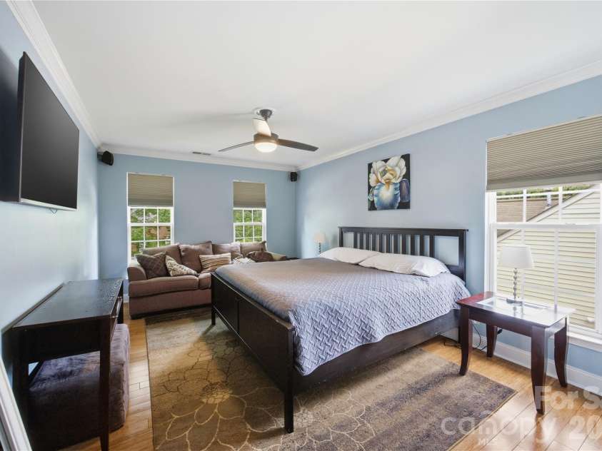 10010 Spring Park Drive, Charlotte, NC 28269.  MLS# CAR4386644, YatesRealty ID 27141. 