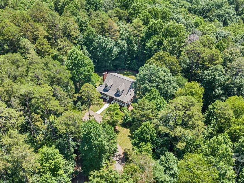 1021 Union Grove Road, Union Grove, NC 28689.  MLS# CAR4282201, YatesRealty ID 27141. 