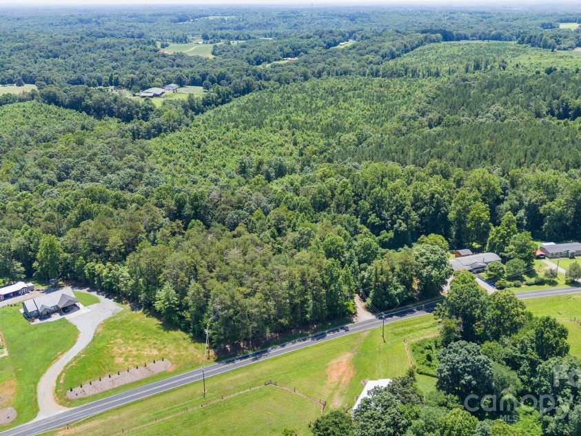 1021 Union Grove Road, Union Grove, NC 28689.  MLS# CAR4282201, YatesRealty ID 27141. 