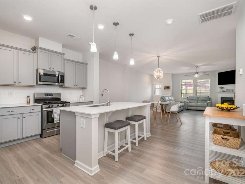 3436 Scottish Fern Lane, Indian Land, SC 29707.  MLS# CAR4259676, YatesRealty ID 27142. Open kitchen with gathering island