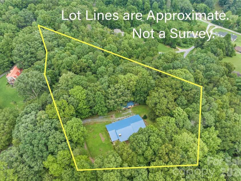 400 Sunset Heights, Canton, NC 28716.  MLS# CAR4294238, YatesRealty ID 27142. 