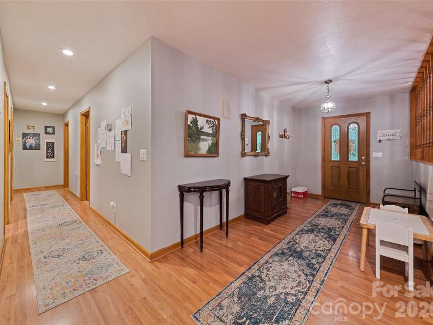 400 Sunset Heights, Canton, NC 28716.  MLS# CAR4294238, YatesRealty ID 27142. Foyer