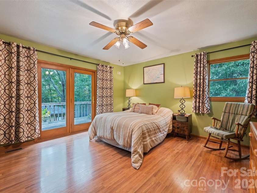 400 Sunset Heights, Canton, NC 28716.  MLS# CAR4294238, YatesRealty ID 27142. Primary Bed