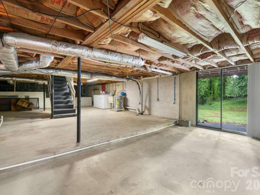 102 Ann Street, Morganton, NC 28655.  MLS# CAR4386454, YatesRealty ID 27143. 