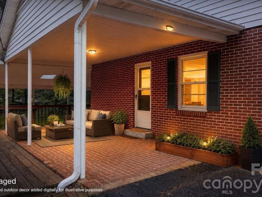 102 Ann Street, Morganton, NC 28655.  MLS# CAR4386454, YatesRealty ID 27143. 