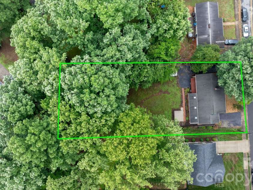 102 Ann Street, Morganton, NC 28655.  MLS# CAR4386454, YatesRealty ID 27143. 
