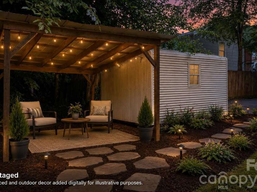 102 Ann Street, Morganton, NC 28655.  MLS# CAR4386454, YatesRealty ID 27143. 