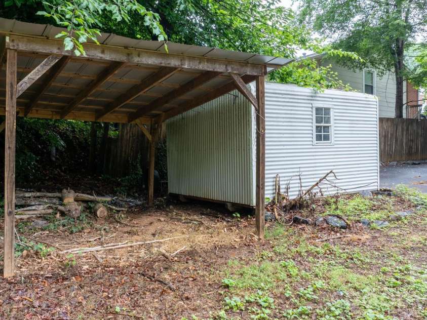 102 Ann Street, Morganton, NC 28655.  MLS# CAR4386454, YatesRealty ID 27143. 