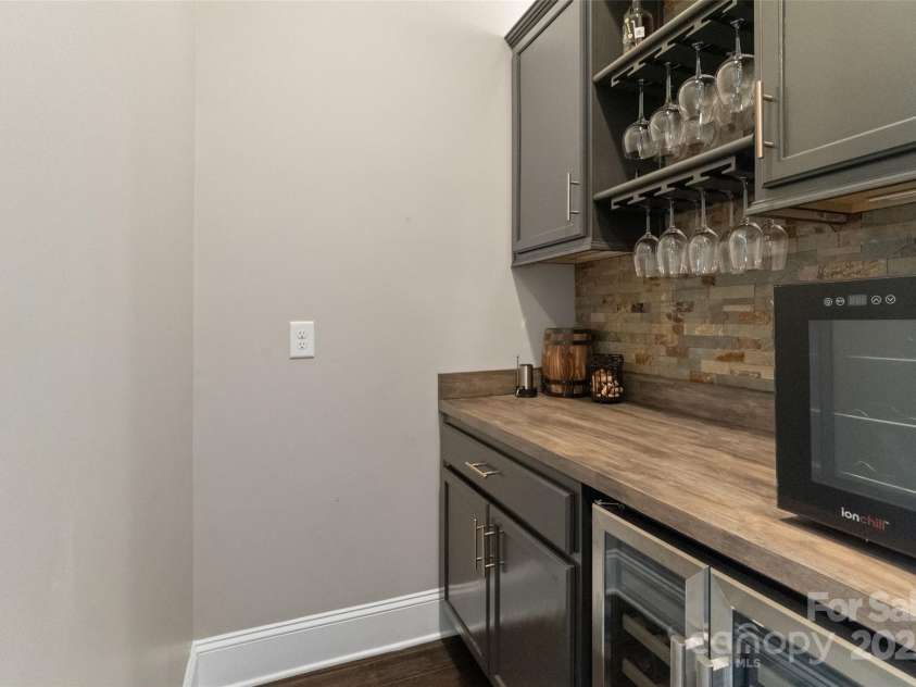 2233 Brandybuck Court, Fort Mill, SC 29715.  MLS# CAR4278521, YatesRealty ID 27144. 