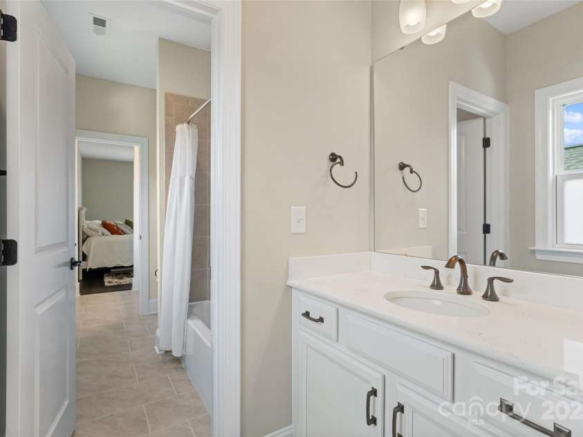 2233 Brandybuck Court, Fort Mill, SC 29715.  MLS# CAR4278521, YatesRealty ID 27144. 