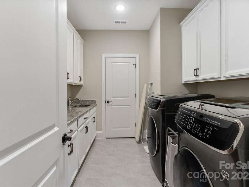 2233 Brandybuck Court, Fort Mill, SC 29715.  MLS# CAR4278521, YatesRealty ID 27144. 