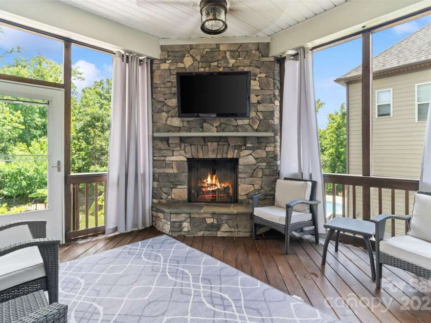 2233 Brandybuck Court, Fort Mill, SC 29715.  MLS# CAR4278521, YatesRealty ID 27144. 