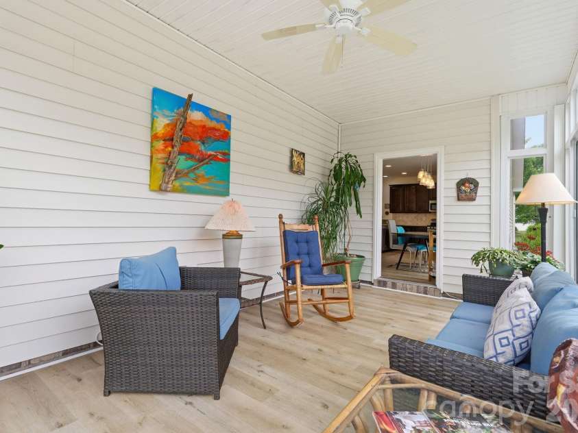18006 Coulter Parkway, Cornelius, NC 28031.  MLS# CAR4381052, YatesRealty ID 27145. 
