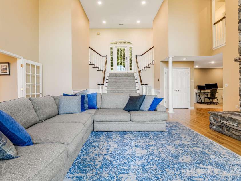 201 Cedar Mountain Road, Asheville, NC 28803.  MLS# CAR4281468, YatesRealty ID 27145. Grand staircase to amazing views