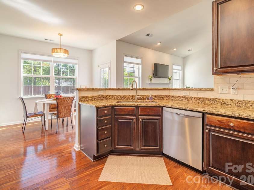 7 Breyerton Court, Asheville, NC 28804.  MLS# CAR4380196, YatesRealty ID 27146. 