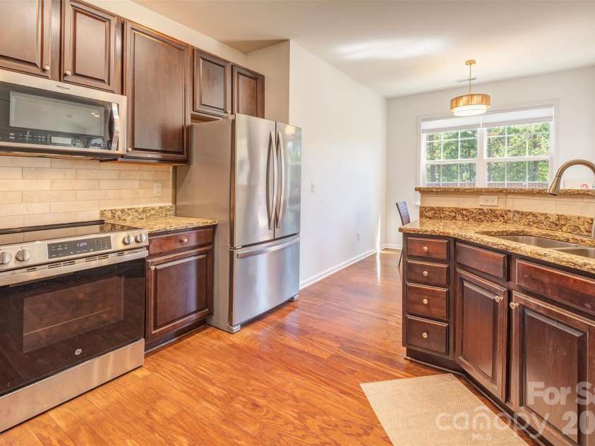 7 Breyerton Court, Asheville, NC 28804.  MLS# CAR4380196, YatesRealty ID 27146. 