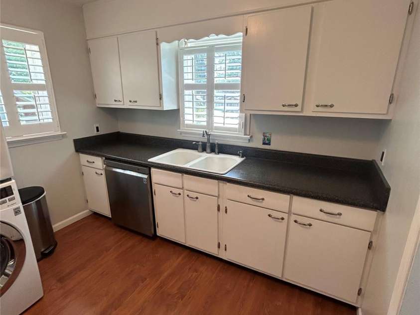 110 9th Street, Black Mountain, NC 28711.  MLS# CAR4426746, YatesRealty ID 27147. 