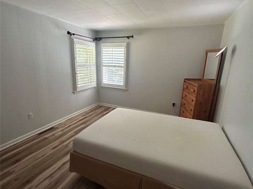 110 9th Street, Black Mountain, NC 28711.  MLS# CAR4426746, YatesRealty ID 27147. 
