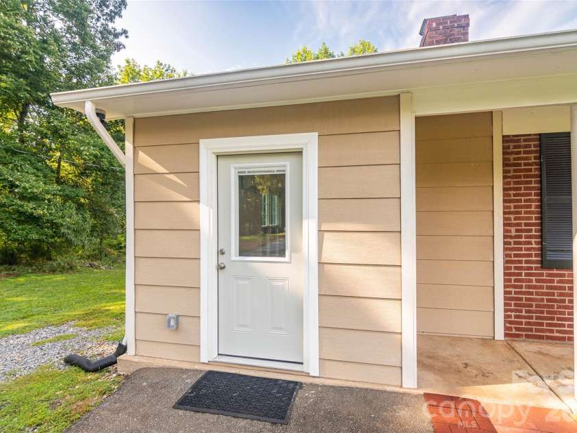 156 Eskimo Drive, Bostic, NC 28018.  MLS# CAR4412846, YatesRealty ID 27148. 