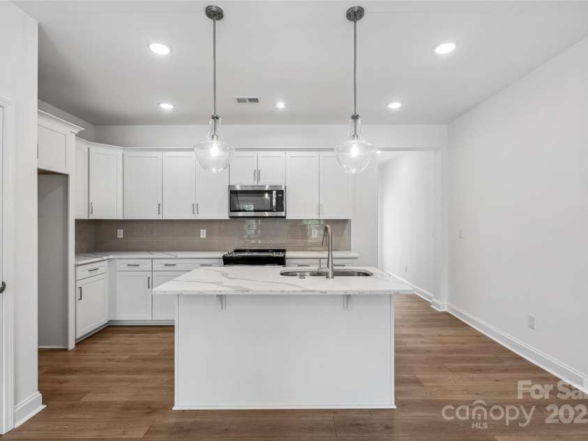 143 Cherry Springs Lane, Asheville, NC 28804.  MLS# CAR4211007, YatesRealty ID 27149. 