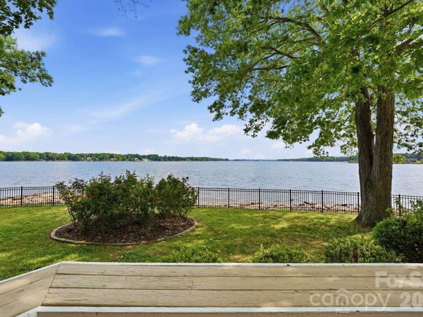 3725 Kingfisher Lane, Terrell, NC 28682.  MLS# CAR4375758, YatesRealty ID 27150. 352 ft on the water