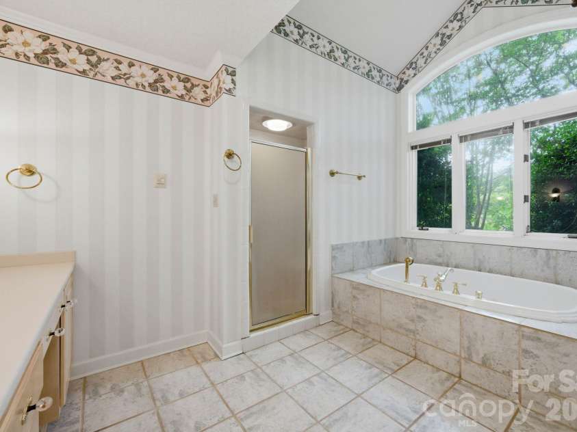 3725 Kingfisher Lane, Terrell, NC 28682.  MLS# CAR4375758, YatesRealty ID 27150. 