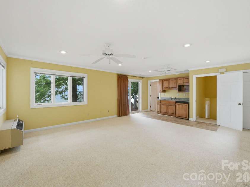3725 Kingfisher Lane, Terrell, NC 28682.  MLS# CAR4375758, YatesRealty ID 27150. Wet bar in Bonus room