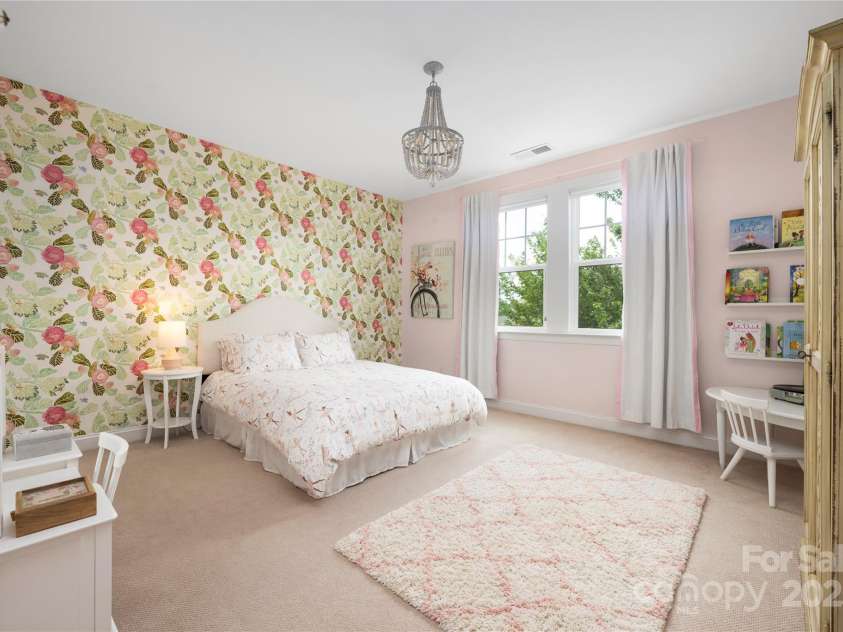 11020 Vanguard Parkway, Huntersville, NC 28078.  MLS# CAR4275548, YatesRealty ID 27151. 