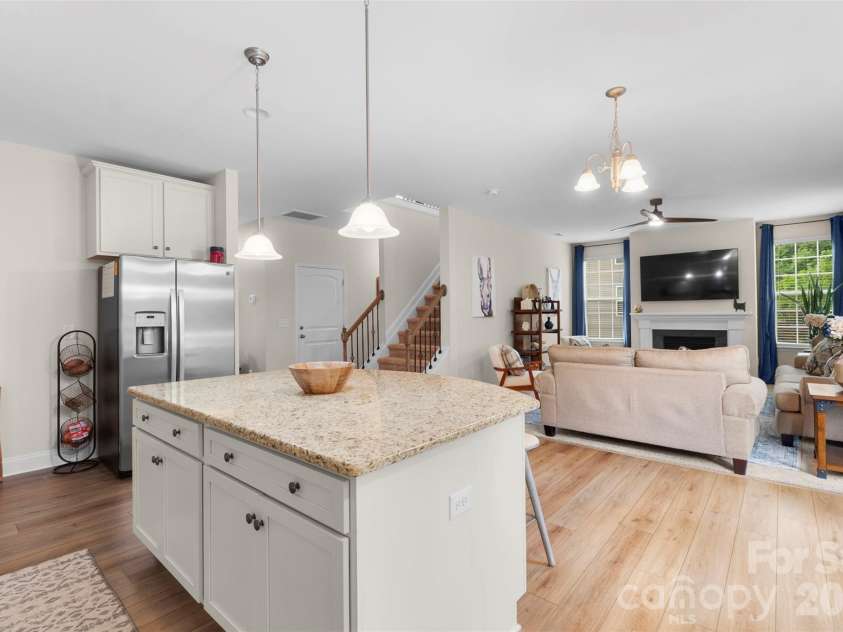 497 Mahogany Drive, Thomasville, NC 27360.  MLS# CAR4388414, YatesRealty ID 27152. 