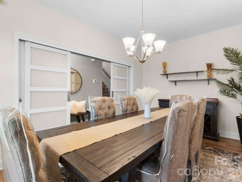 497 Mahogany Drive, Thomasville, NC 27360.  MLS# CAR4388414, YatesRealty ID 27152. Dining Room