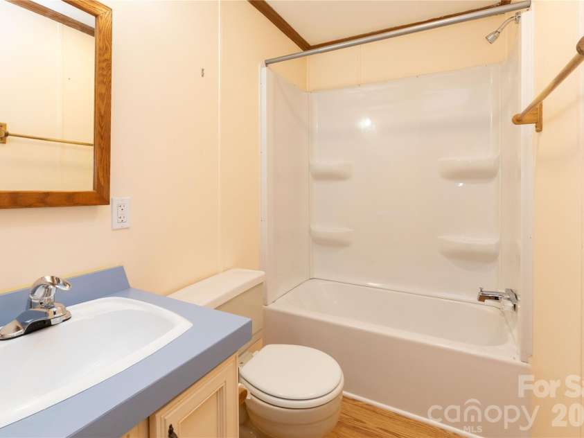 1010 Sharon Ridge Road, Fairview, NC 28730.  MLS# CAR4379788, YatesRealty ID 27153. 2nd full bathroom