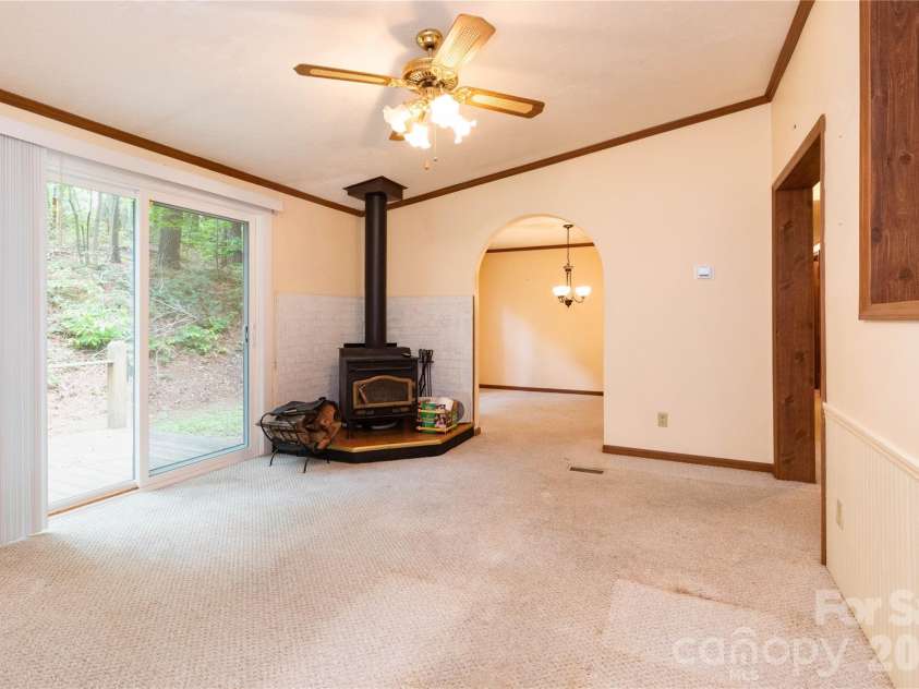 1010 Sharon Ridge Road, Fairview, NC 28730.  MLS# CAR4379788, YatesRealty ID 27153. Den