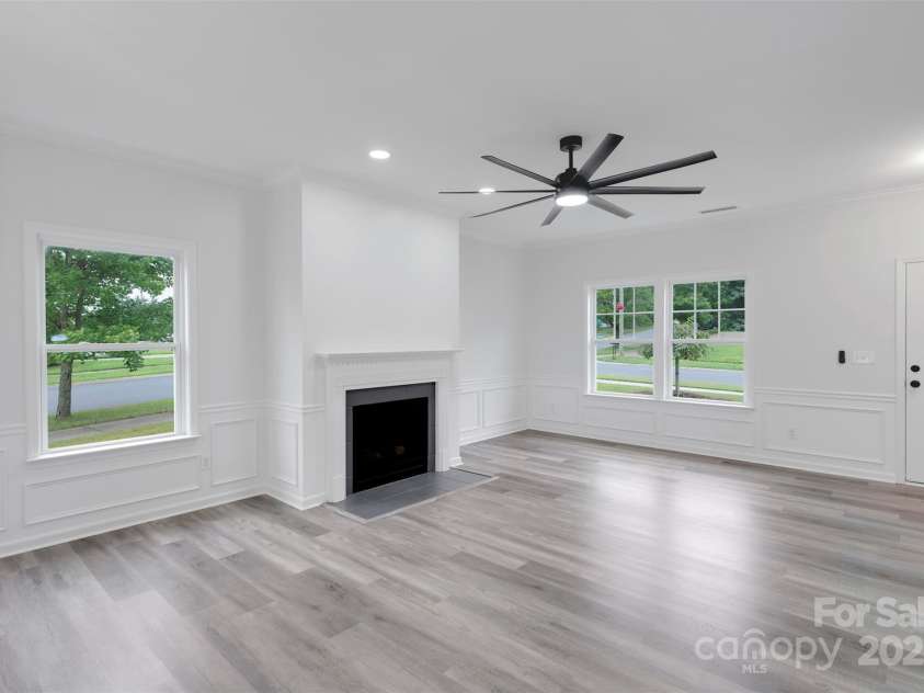 11235 Breezehill Lane, Charlotte, NC 28262.  MLS# CAR4279387, YatesRealty ID 27153. 