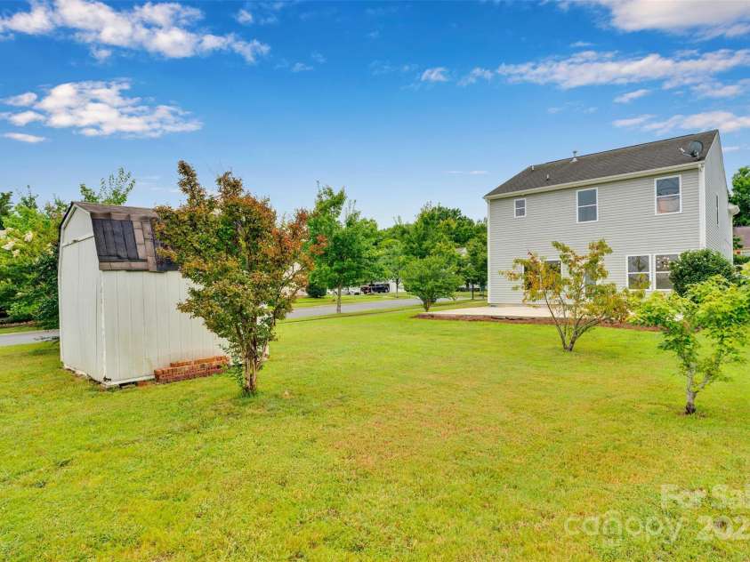 11235 Breezehill Lane, Charlotte, NC 28262.  MLS# CAR4279387, YatesRealty ID 27153. 