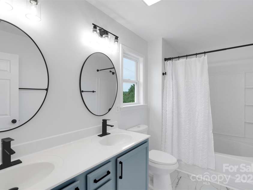 11235 Breezehill Lane, Charlotte, NC 28262.  MLS# CAR4279387, YatesRealty ID 27153. 