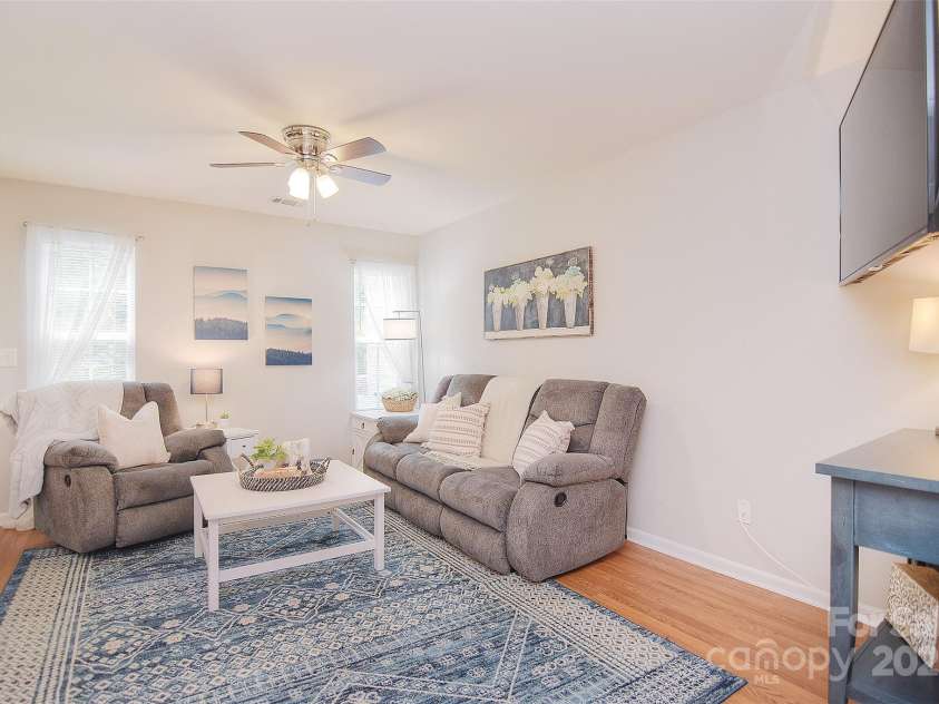 2620 Brackley Place, Concord, NC 28027.  MLS# CAR4279905, YatesRealty ID 27154. Living