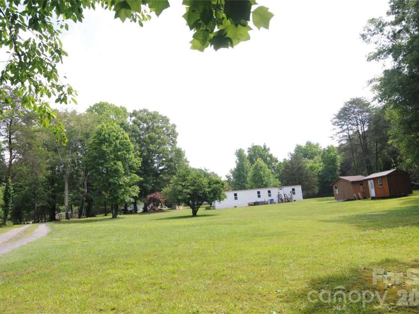 4227 KENT Street, Maiden, NC 28650.  MLS# CAR4385905, YatesRealty ID 27154. 
