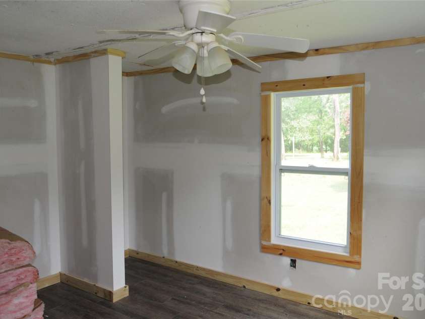 4227 KENT Street, Maiden, NC 28650.  MLS# CAR4385905, YatesRealty ID 27154. 