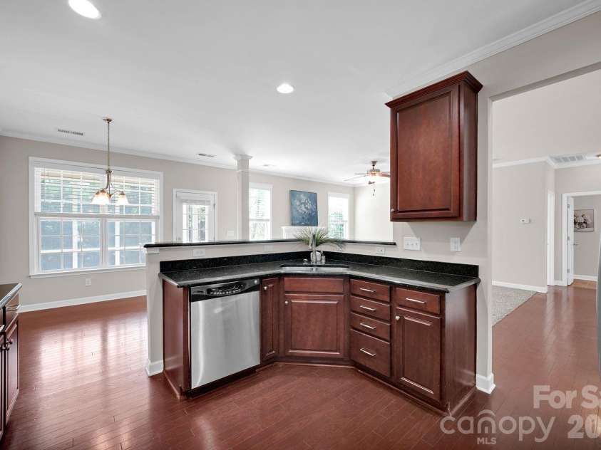 5072 Gladiola Way, Tega Cay, SC 29708.  MLS# CAR4370676, YatesRealty ID 27155. 