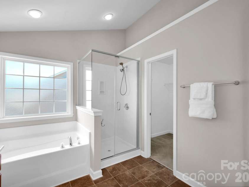 5072 Gladiola Way, Tega Cay, SC 29708.  MLS# CAR4370676, YatesRealty ID 27155. 