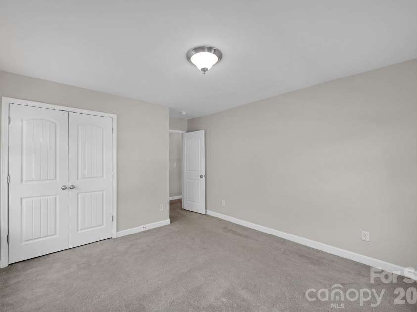 5072 Gladiola Way, Tega Cay, SC 29708.  MLS# CAR4370676, YatesRealty ID 27155. 