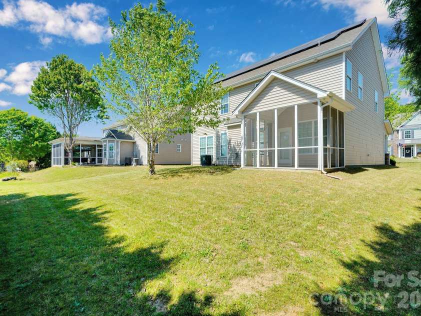 5072 Gladiola Way, Tega Cay, SC 29708.  MLS# CAR4370676, YatesRealty ID 27155. 