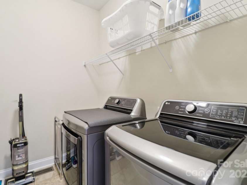 9034 Kensington Forest Drive, Harrisburg, NC 28075.  MLS# CAR4304648, YatesRealty ID 27155. 