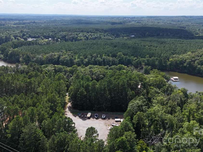 343 Cove Wood Drive, Denton, NC 27239.  MLS# CAR4282287, YatesRealty ID 27156. 