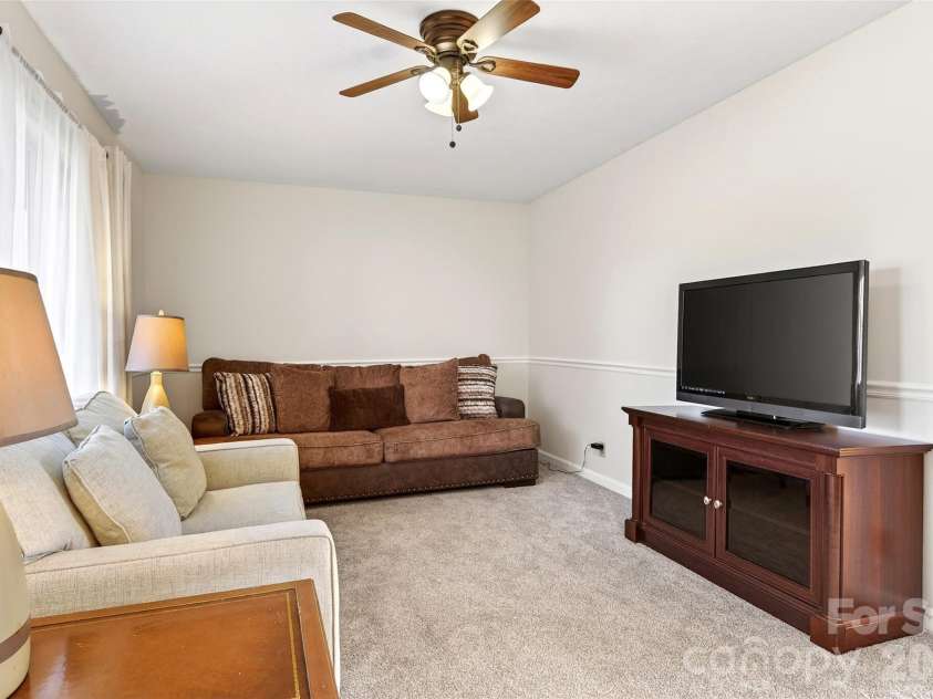 82 Landis Road, Marion, NC 28752.  MLS# CAR4366770, YatesRealty ID 27156. 