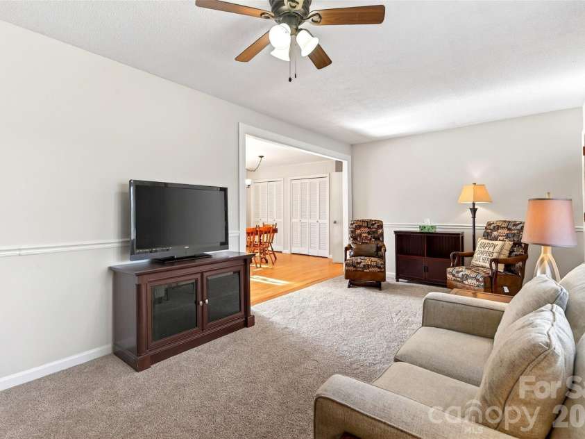 82 Landis Road, Marion, NC 28752.  MLS# CAR4366770, YatesRealty ID 27156. 